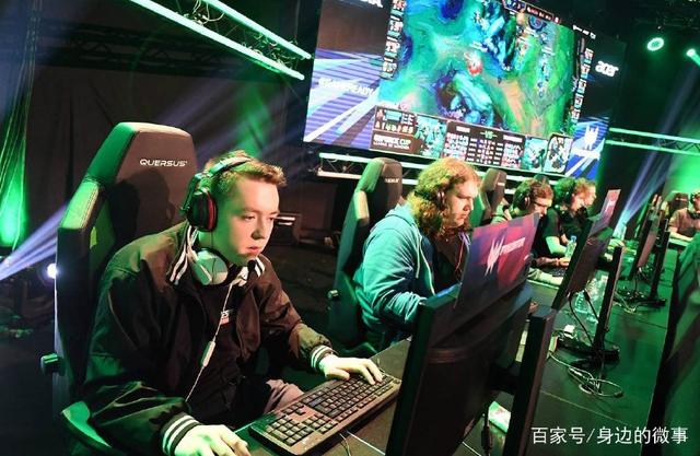 激励球队奋 激励球队奋