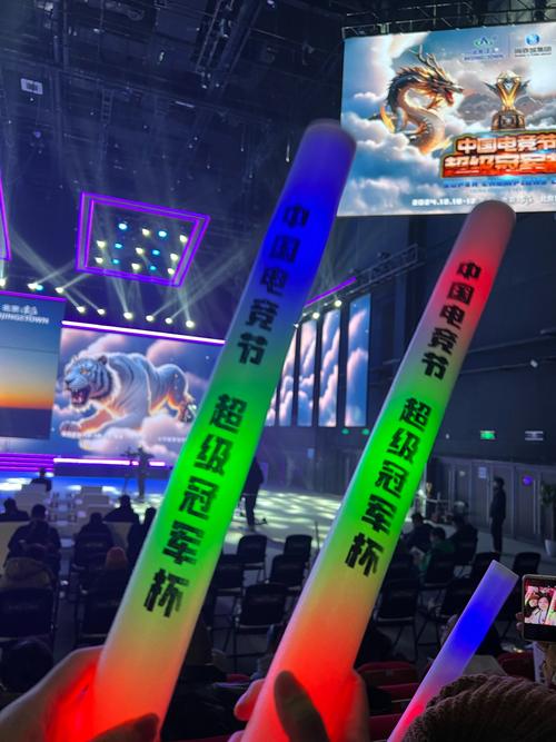 相比之下 相比之下